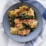 Sernik na zimno z truskawkami